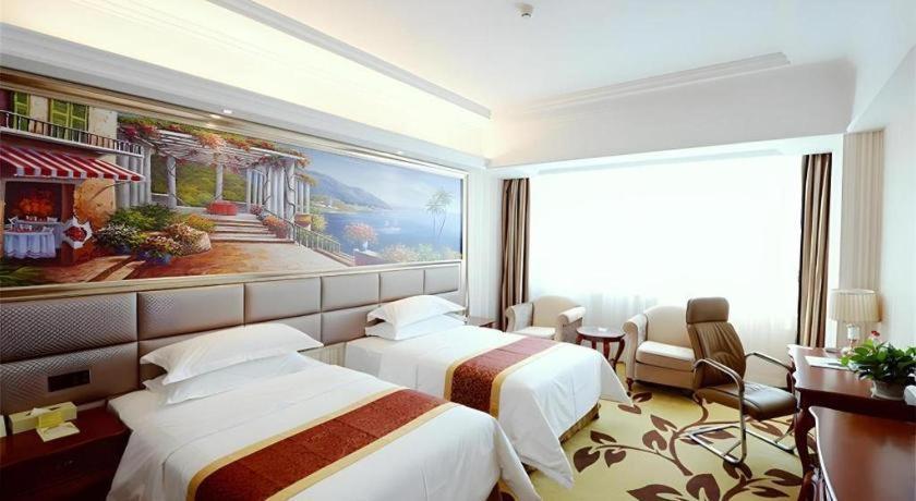 Vienna International Nanxiang Hotel